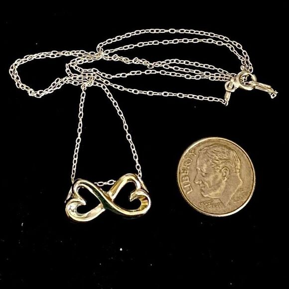 AQA Sterling Silver “Sisters” Heart Pendant - Picture 9 of 10